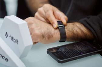 fitbit-charge-5-review